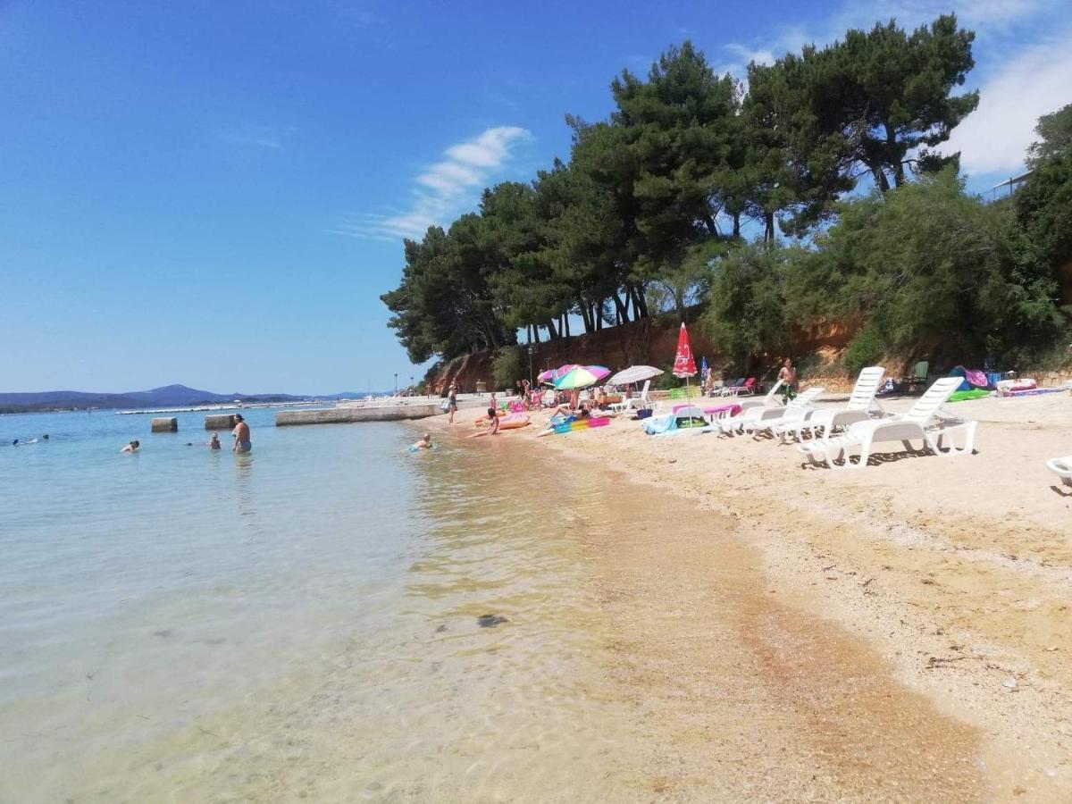 Danyja Apartments Sveti Filip i Jakov Dış mekan fotoğraf