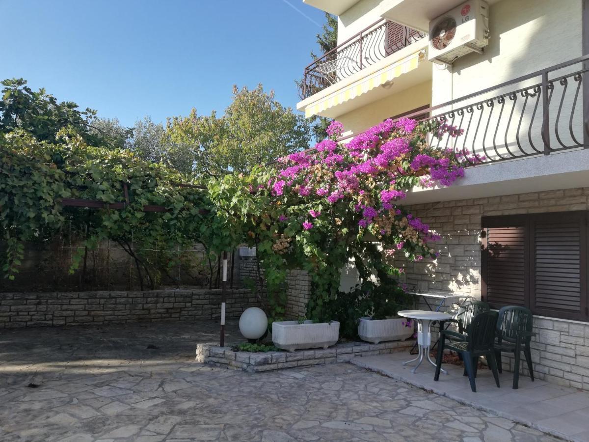 Danyja Apartments Sveti Filip i Jakov Dış mekan fotoğraf