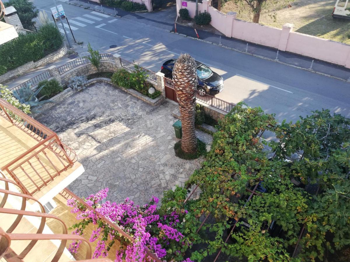 Danyja Apartments Sveti Filip i Jakov Dış mekan fotoğraf