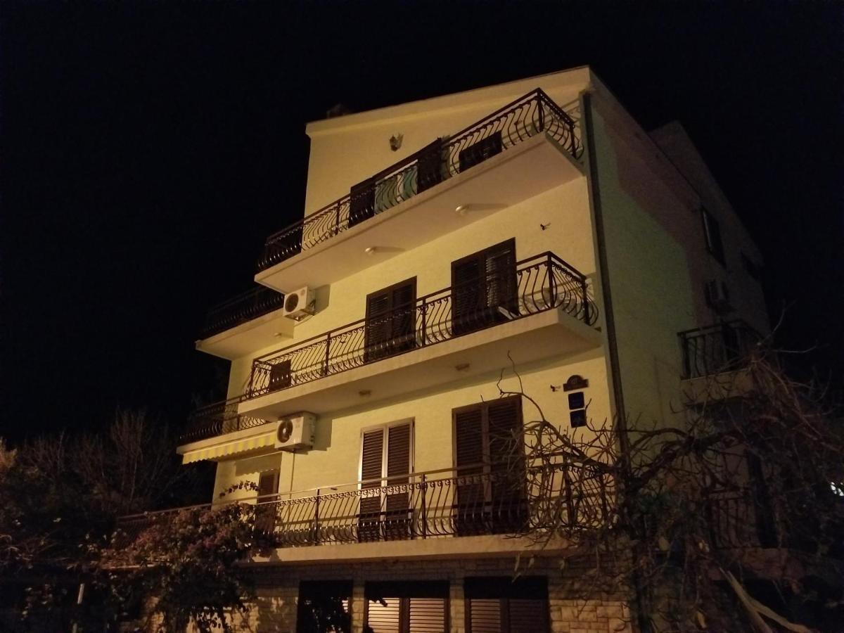 Danyja Apartments Sveti Filip i Jakov Dış mekan fotoğraf